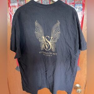 Victoria’s Secret Tour ‘23 tee